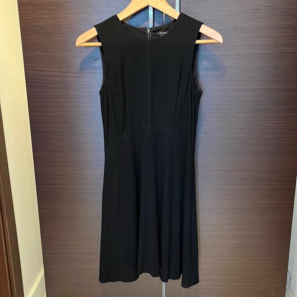 NWOT Theory black dress